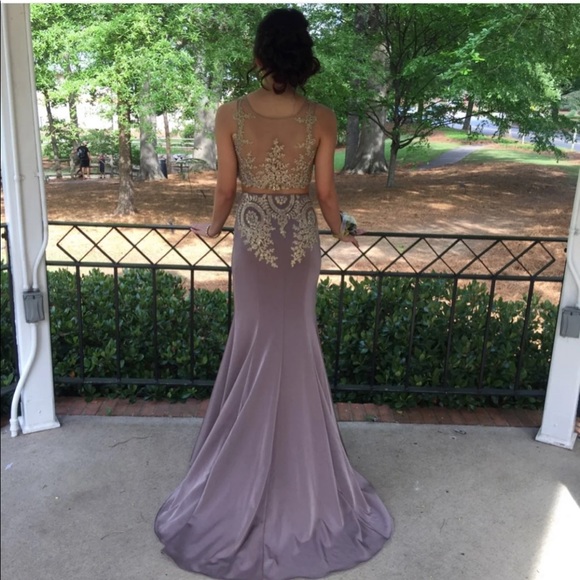PROM DRESS - Picture 2 of 5